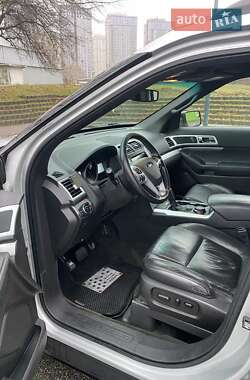 Внедорожник / Кроссовер Ford Explorer 2015 в Киеве фото 9 Внедорожник / Кроссовер Ford Explorer 2015 в Киеве