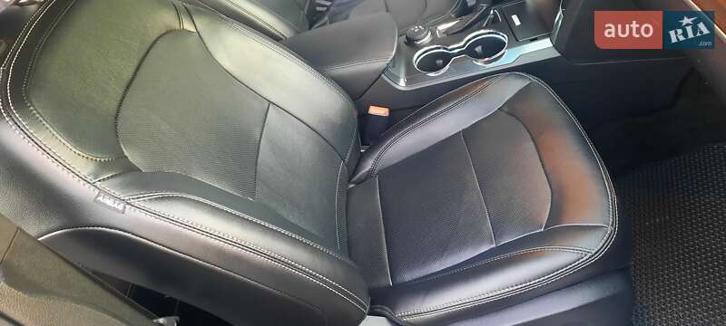 Позашляховик / Кросовер Ford Explorer 2016 в Острозі