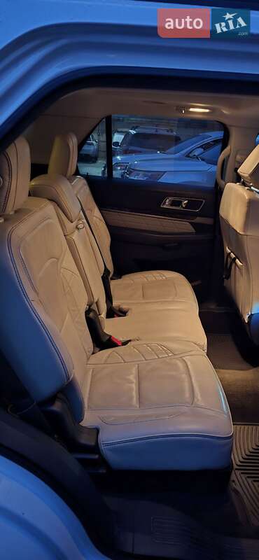 Позашляховик / Кросовер Ford Explorer 2015 в Києві