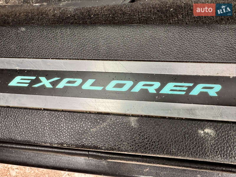 Внедорожник / Кроссовер Ford Explorer 2015 в Виннице