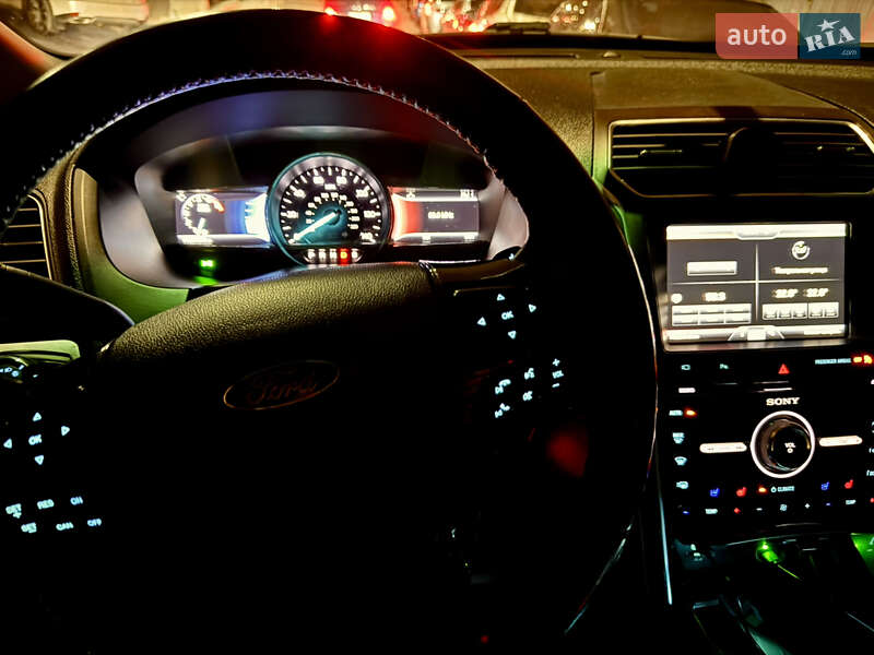 Внедорожник / Кроссовер Ford Explorer 2015 в Виннице