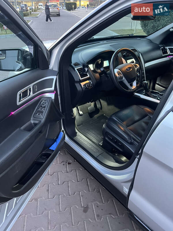 Внедорожник / Кроссовер Ford Explorer 2014 в Одессе