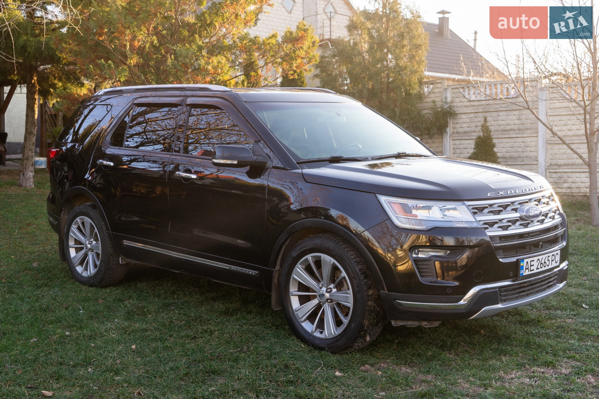 2017 Ford Explorer - фото 1