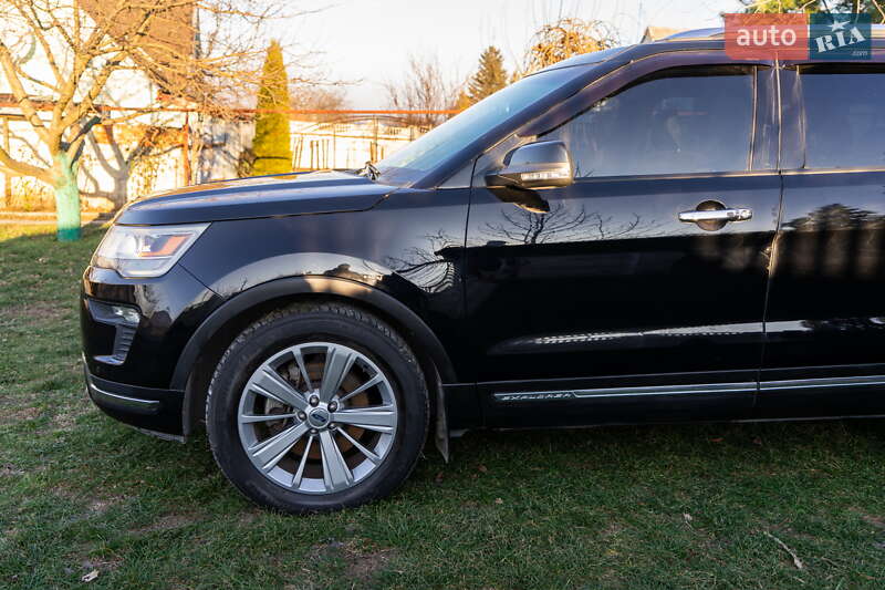 Позашляховик / Кросовер Ford Explorer 2017 в Верхньодніпровську
