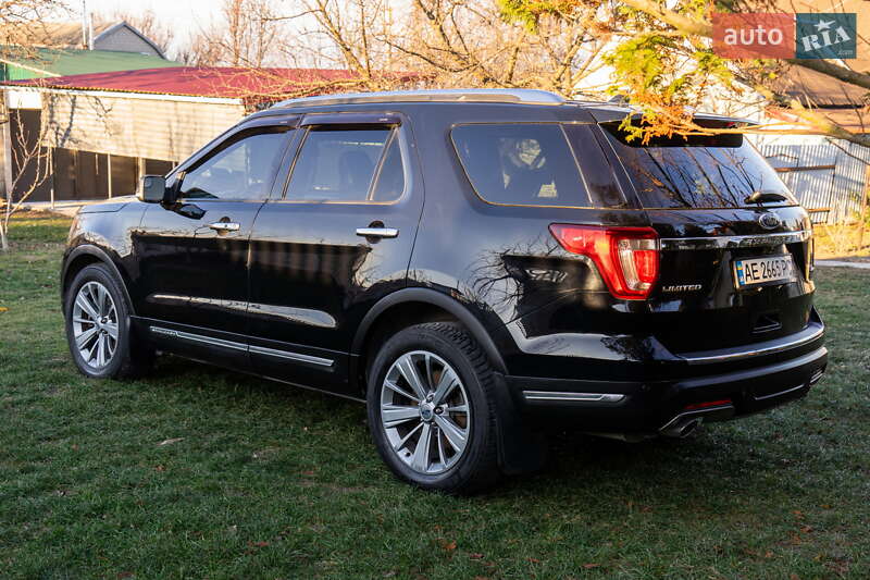 Позашляховик / Кросовер Ford Explorer 2017 в Верхньодніпровську