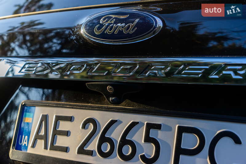 Внедорожник / Кроссовер Ford Explorer 2017 в Верхнеднепровске
