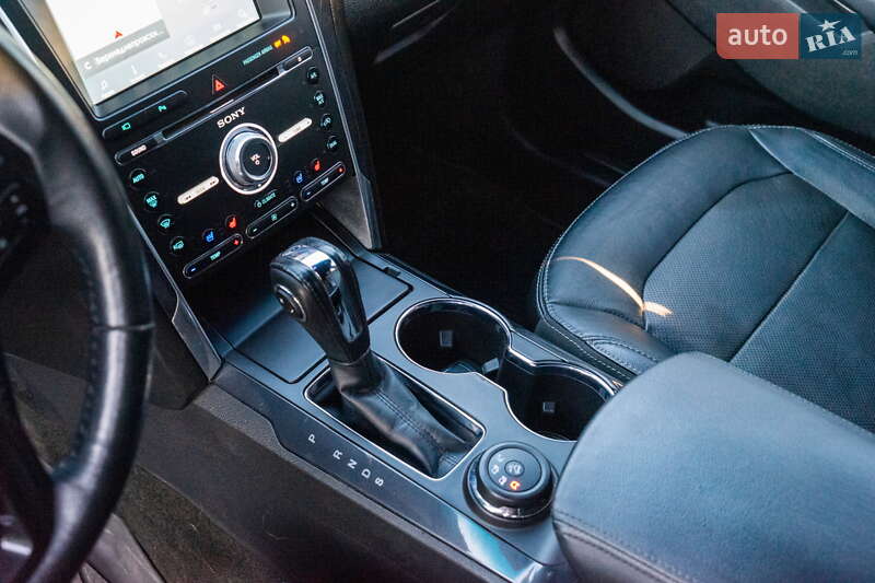 Позашляховик / Кросовер Ford Explorer 2017 в Верхньодніпровську