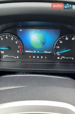 Позашляховик / Кросовер Ford Explorer 2020 в 