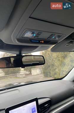 Позашляховик / Кросовер Ford Explorer 2020 в 