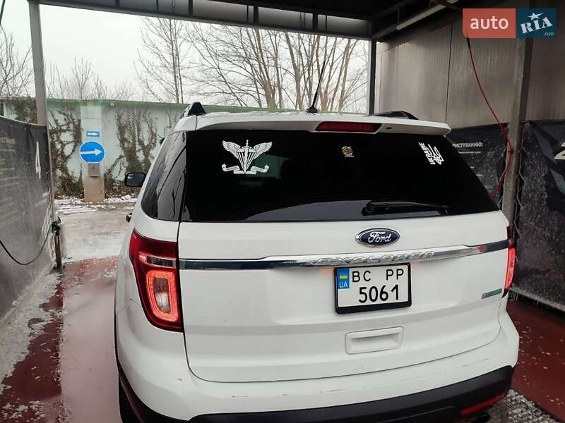 Внедорожник / Кроссовер Ford Explorer 2013 в Львове
