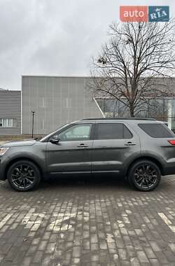 Внедорожник / Кроссовер Ford Explorer 2017 в 