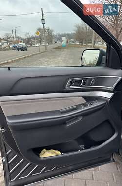 Внедорожник / Кроссовер Ford Explorer 2017 в 