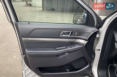 Внедорожник / Кроссовер Ford Explorer 2019 в 