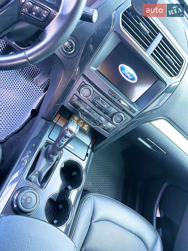 Внедорожник / Кроссовер Ford Explorer 2017 в Киеве фото 39 Внедорожник / Кроссовер Ford Explorer 2017 в Киеве