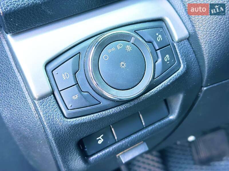Внедорожник / Кроссовер Ford Explorer 2017 в Киеве фото 43 Внедорожник / Кроссовер Ford Explorer 2017 в Киеве