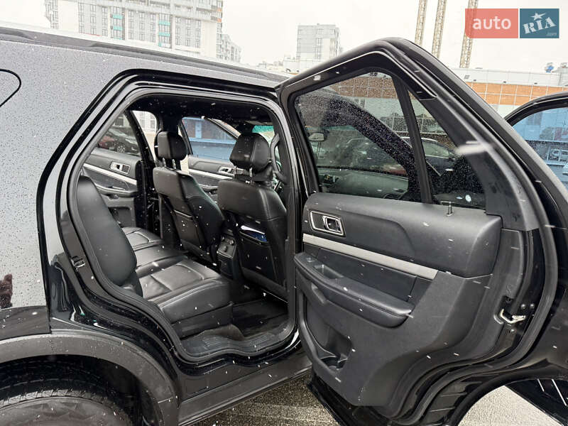 Внедорожник / Кроссовер Ford Explorer 2016 в Киеве