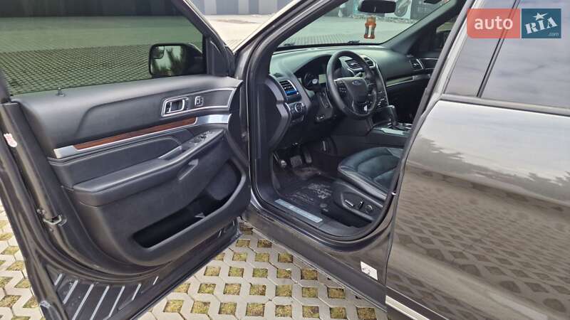 Позашляховик / Кросовер Ford Explorer 2017 в Хмельницькому