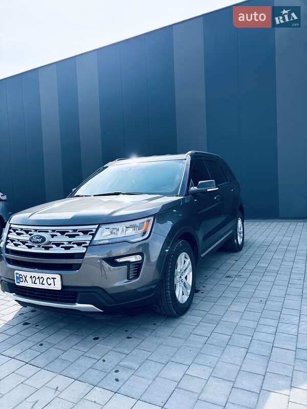 Внедорожник / Кроссовер Ford Explorer 2018 в Хмельницком