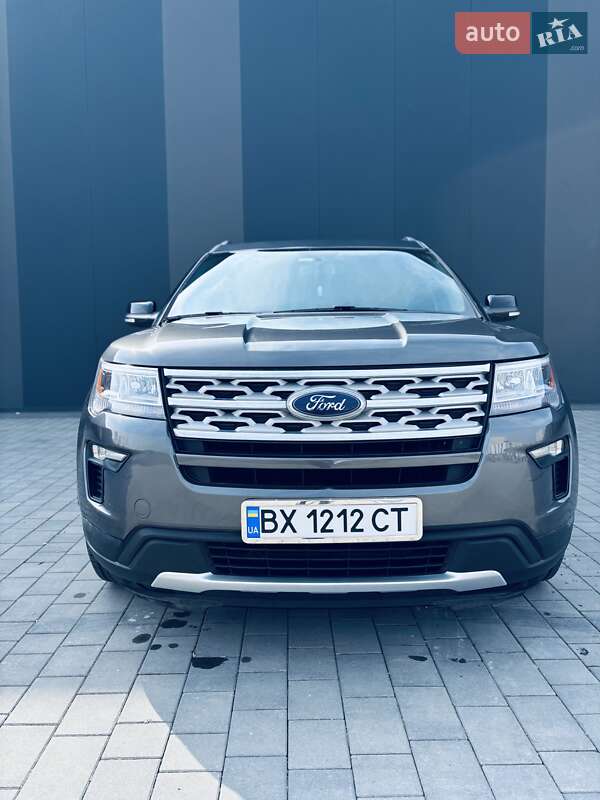Внедорожник / Кроссовер Ford Explorer 2018 в Хмельницком