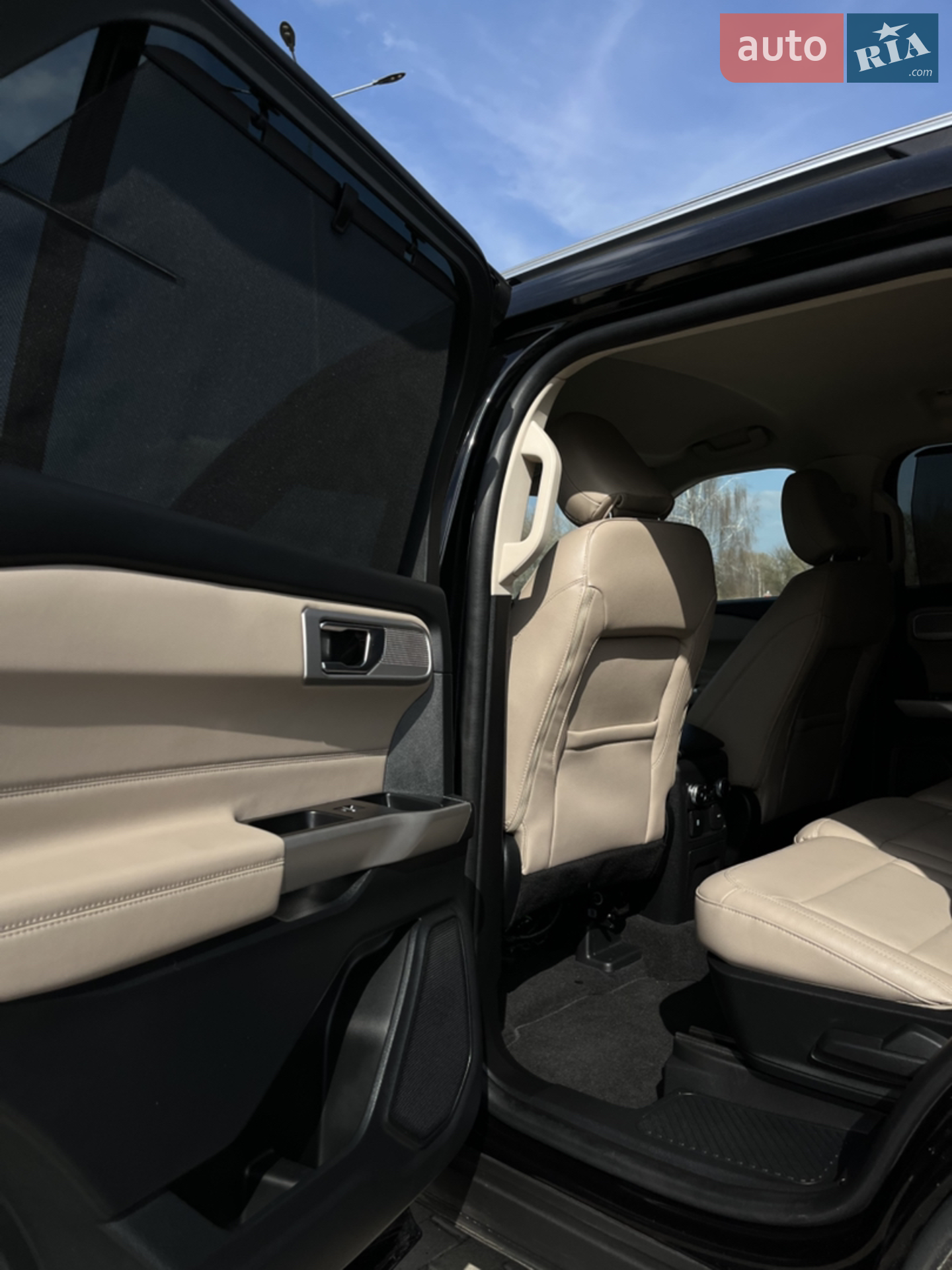 2022 Ford Explorer - мініатюра 24