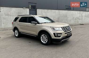 Внедорожник / Кроссовер Ford Explorer 2016 в 