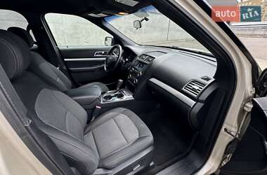 Внедорожник / Кроссовер Ford Explorer 2016 в 