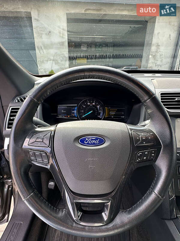 Позашляховик / Кросовер Ford Explorer 2017 в Києві фото 16 Позашляховик / Кросовер Ford Explorer 2017 в Києві