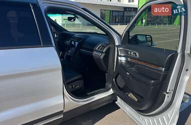 Внедорожник / Кроссовер Ford Explorer 2016 в Одессе