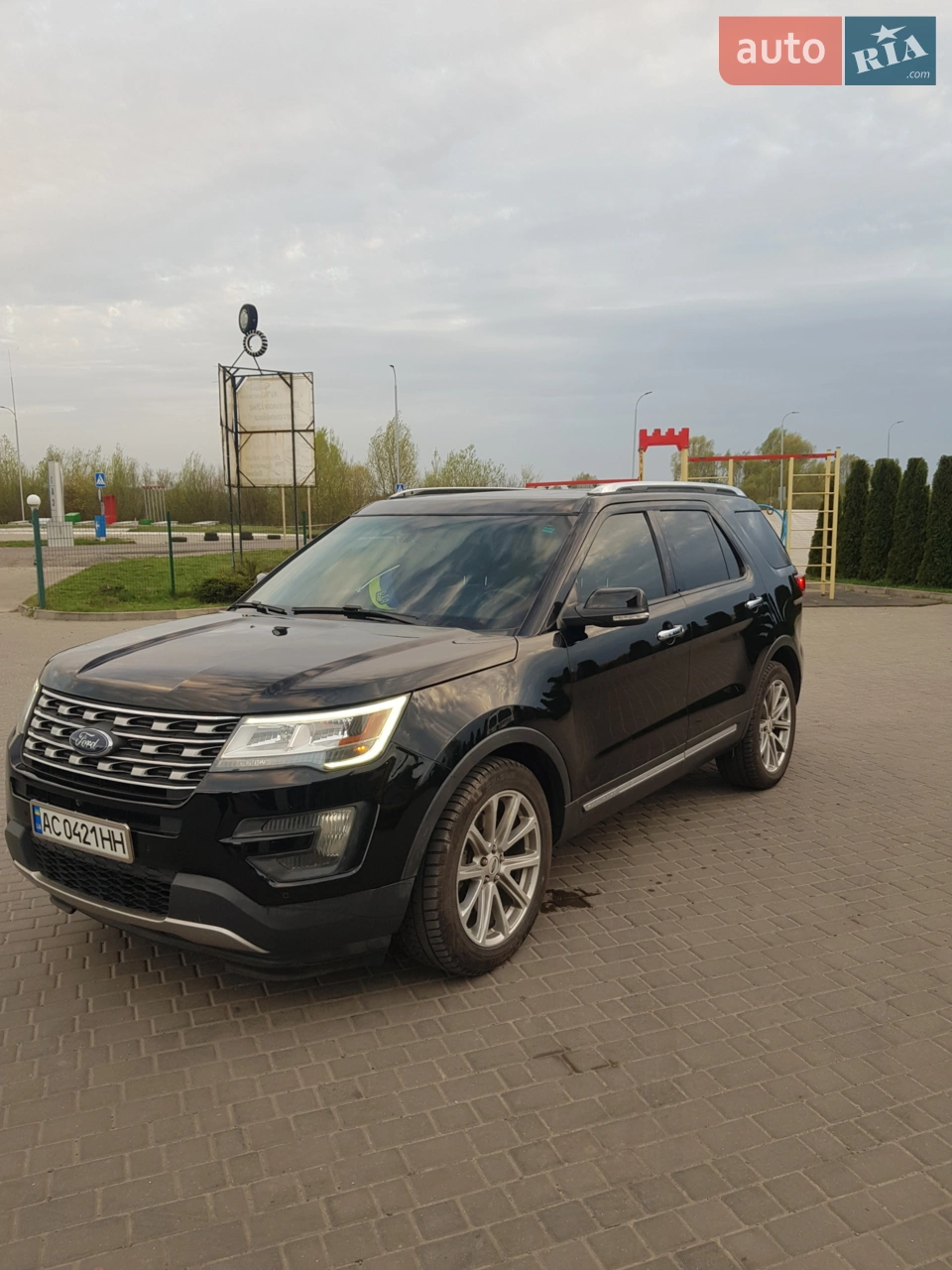 2015 Ford Explorer - мініатюра 11