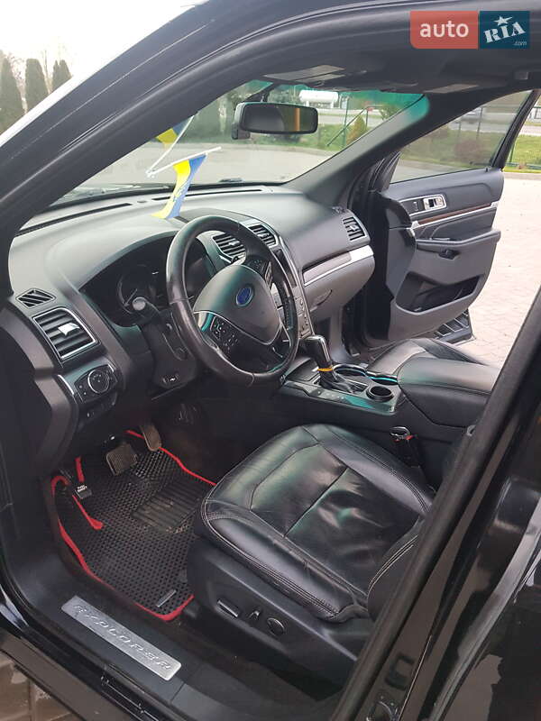 Внедорожник / Кроссовер Ford Explorer 2015 в Ковеле фото 12 Внедорожник / Кроссовер Ford Explorer 2015 в Ковеле