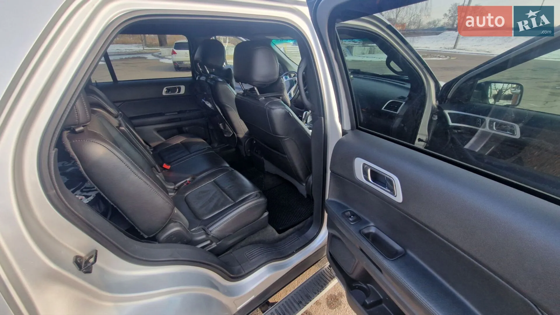 2013 Ford Explorer - мініатюра 25