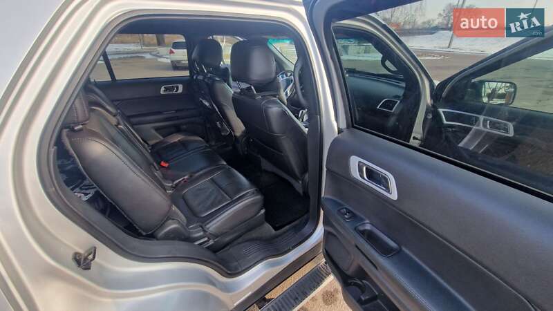 Внедорожник / Кроссовер Ford Explorer 2013 в Александрие фото 25 Внедорожник / Кроссовер Ford Explorer 2013 в Александрие