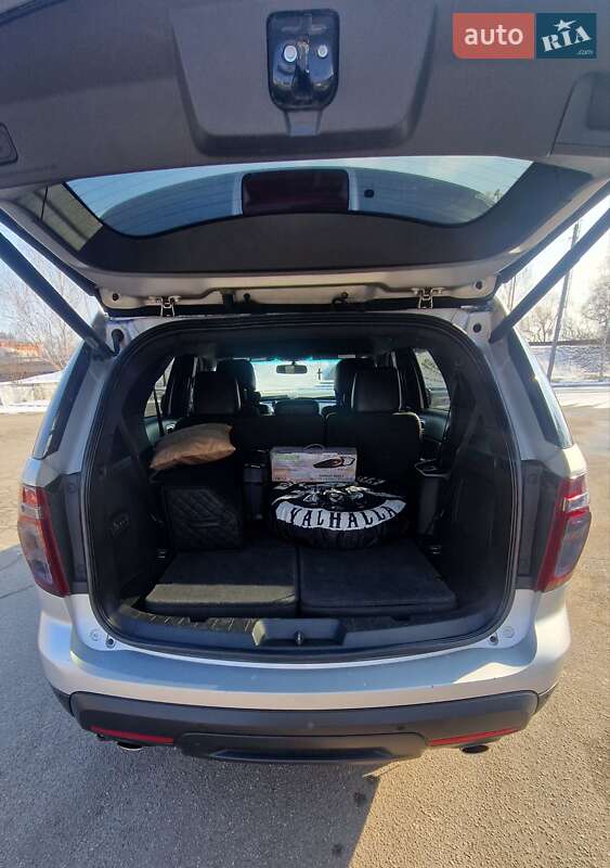 Внедорожник / Кроссовер Ford Explorer 2013 в Александрие