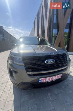 Позашляховик / Кросовер Ford Explorer 2018 в Луцьку