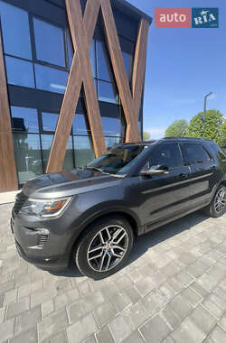 Позашляховик / Кросовер Ford Explorer 2018 в Луцьку