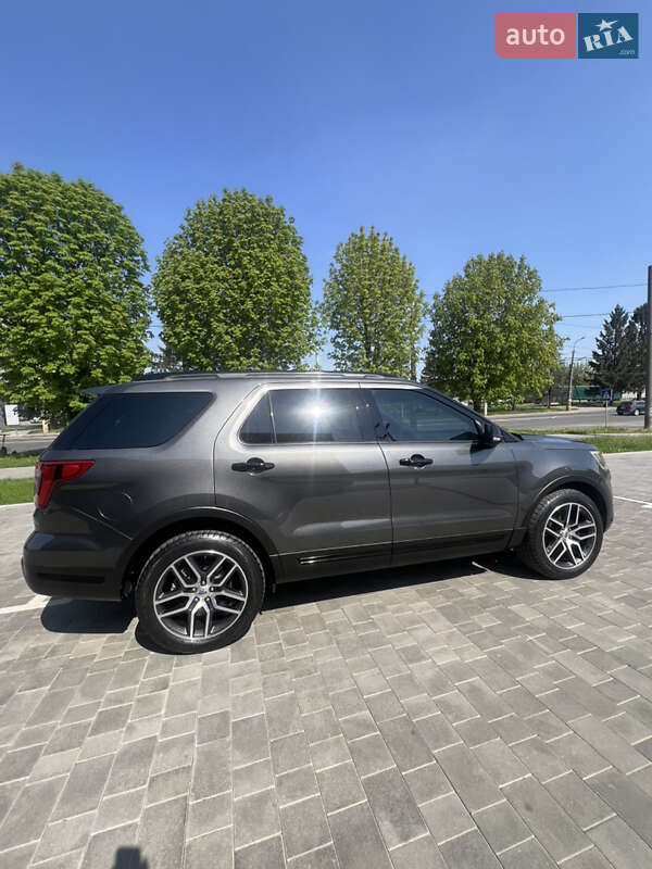 Внедорожник / Кроссовер Ford Explorer 2018 в Луцке фото 10 Внедорожник / Кроссовер Ford Explorer 2018 в Луцке