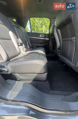 Позашляховик / Кросовер Ford Explorer 2018 в Луцьку