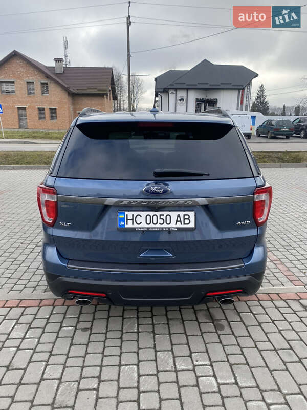 Позашляховик / Кросовер Ford Explorer 2018 в Львові
