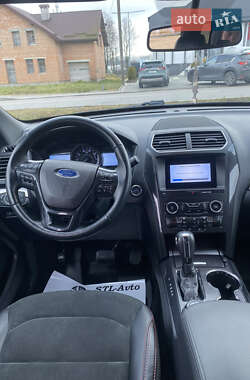 Позашляховик / Кросовер Ford Explorer 2018 в Львові