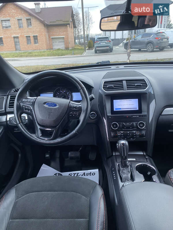 Позашляховик / Кросовер Ford Explorer 2018 в Львові
