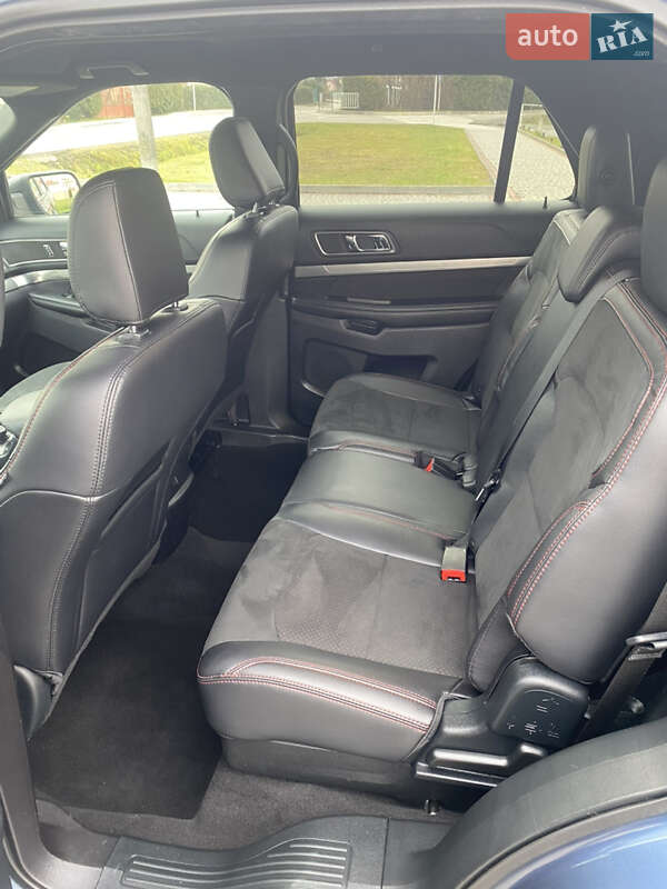Позашляховик / Кросовер Ford Explorer 2018 в Львові