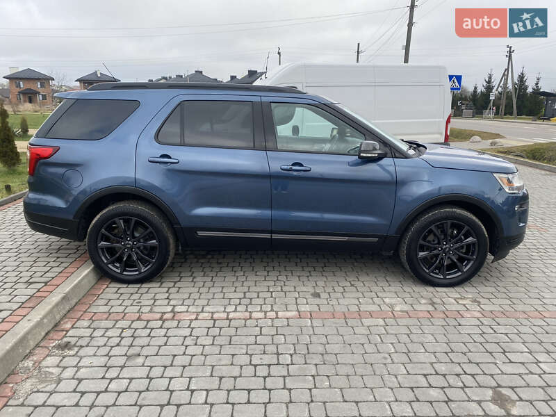 Позашляховик / Кросовер Ford Explorer 2018 в Львові