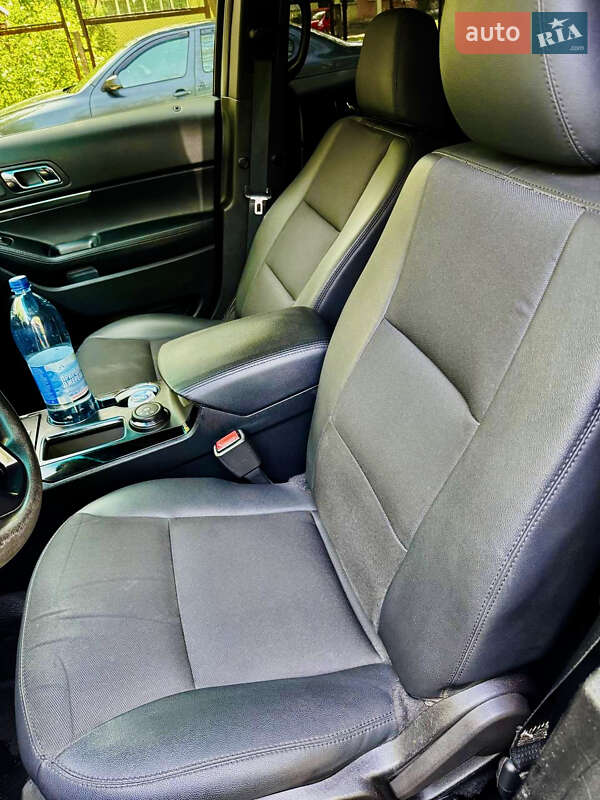 Позашляховик / Кросовер Ford Explorer 2016 в Києві