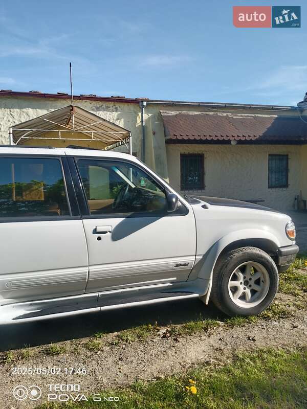 Внедорожник / Кроссовер Ford Explorer 1995 в Львове