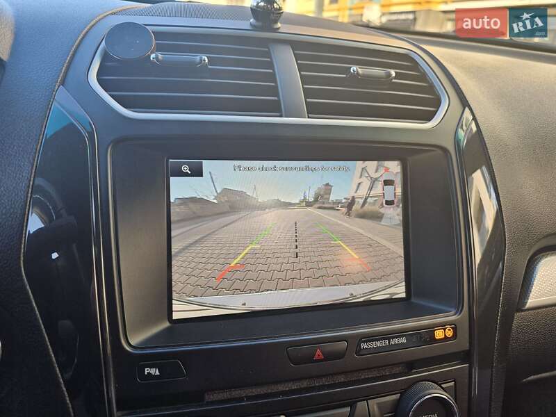 Внедорожник / Кроссовер Ford Explorer 2016 в Ивано-Франковске