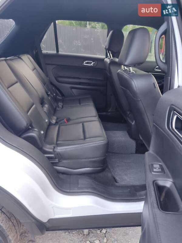 Внедорожник / Кроссовер Ford Explorer 2017 в Кременце фото 36 Внедорожник / Кроссовер Ford Explorer 2017 в Кременце