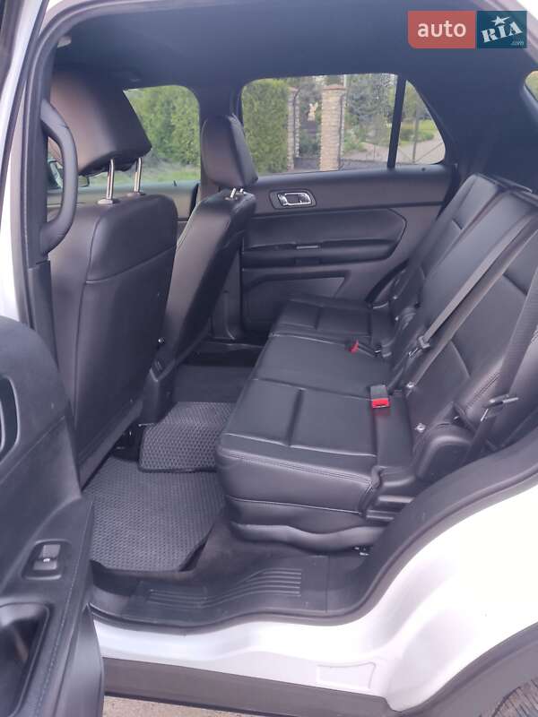 Внедорожник / Кроссовер Ford Explorer 2017 в Кременце фото 47 Внедорожник / Кроссовер Ford Explorer 2017 в Кременце