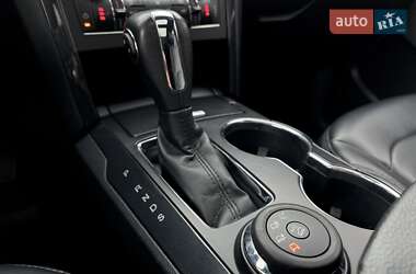 Позашляховик / Кросовер Ford Explorer 2019 в 