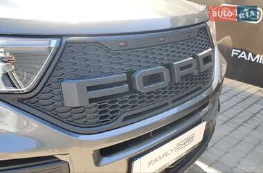Позашляховик / Кросовер Ford Explorer 2020 в 