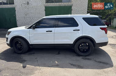 Позашляховик / Кросовер Ford Explorer 2017 в 